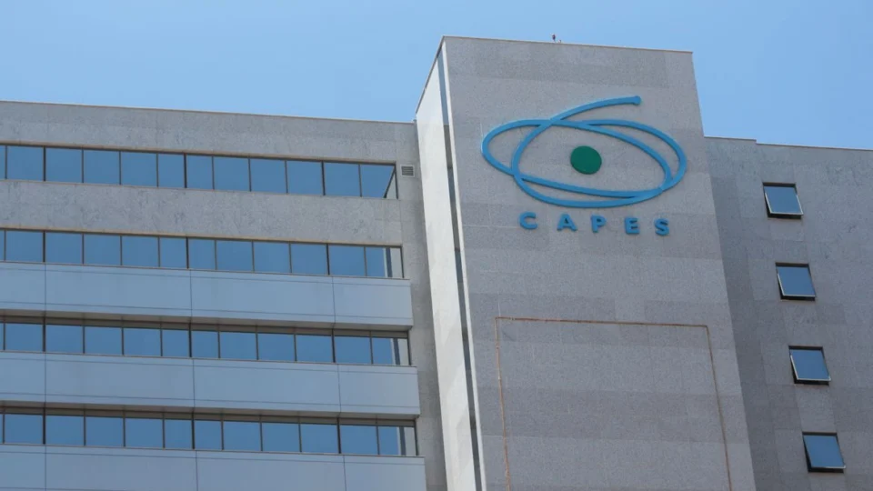 Capes abre inscrições para ‘Talento Universitário’ com prêmios de R$ 5 mil