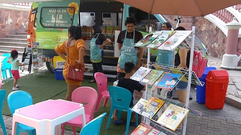VÍDEO: projeto ‘mania de ler’ incentiva crianças ao hábito da leitura em Manaus