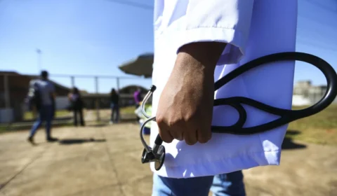 Revalida 2023: Inep publica edital para a primeira etapa do exame