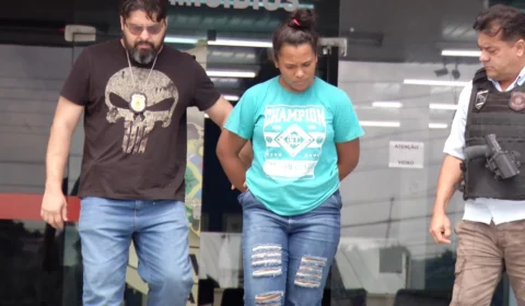 VÍDEO: polícia prende uma suspeita da morte de líder comunitário em Manaus