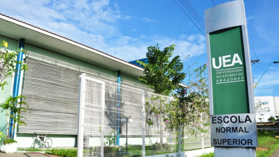 UEA divulga calendário acadêmico de 2023 para o Amazonas com 200 dias letivos