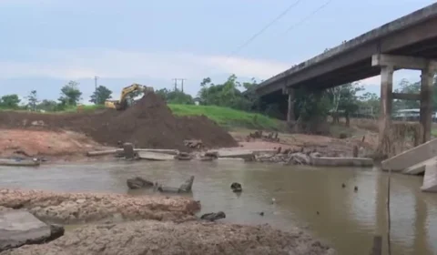 BR 319: chuva e cheia elevam dificuldades em trecho de queda de ponte no AM