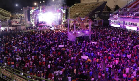 Carnaboi: primeira noite recebe mais de 10 mil pessoas em Manaus