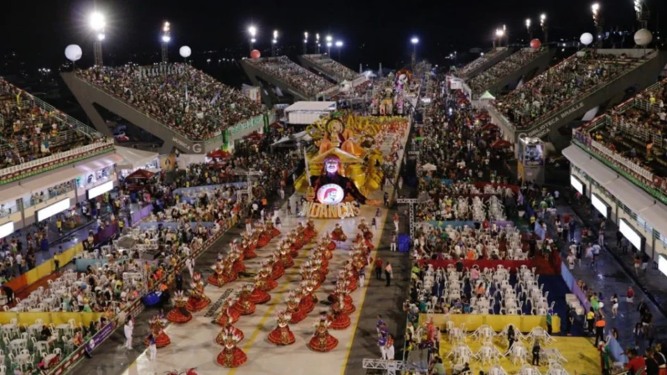 Escola de samba campeã do grupo especial é anunciada nesta segunda em Manaus