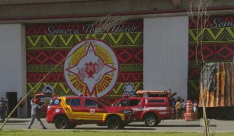 Escola de Samba: artista ficam feridos após serem atingidos por guindaste em SP