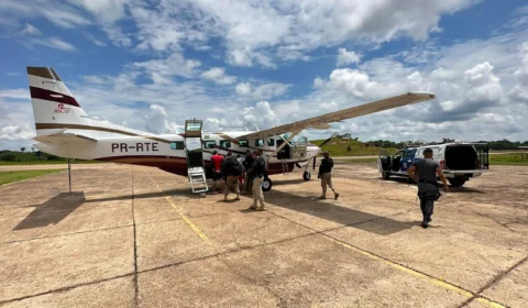 Operação realiza transferência de 5 detentos para unidade prisional de Manaus