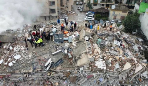 Terremoto na Turquia e na Síria deixa mais de mil mortos e 3 mil feridos
