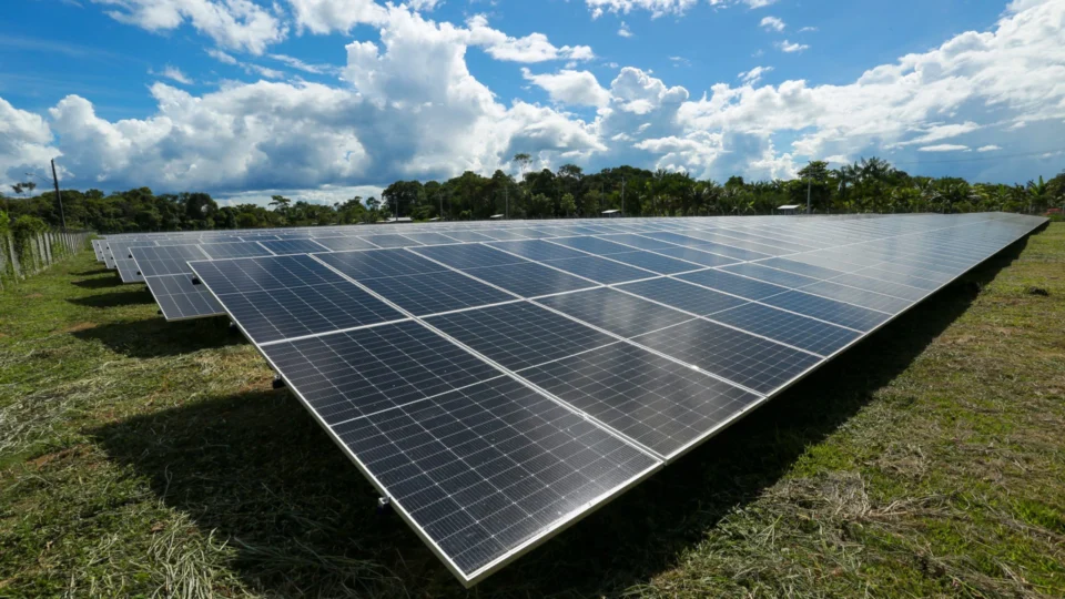 Janeiro registra recordes na geração energia solar no Brasil, diz Absolar
