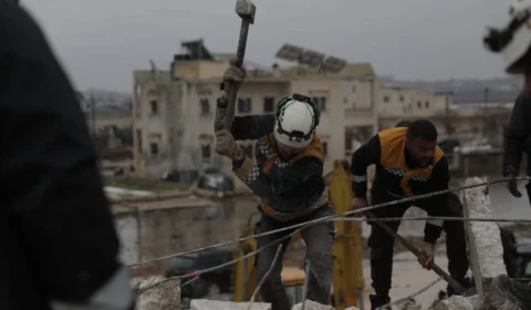 Vídeo: países da UE mobilizam-se no resgate de feridos na Turquia e Síria