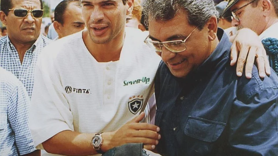 Amazonino Mendes será homenageado no clássico Botafogo e Vasco, nesta quinta (16)