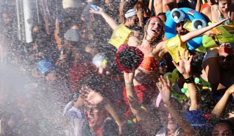 Cinco pessoas testam positivo para Covid e uma para IST após carnaval em Manaus