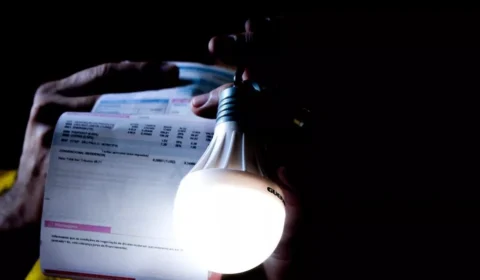 Bandeira verde na conta de luz é mantida em março, diz Aneel