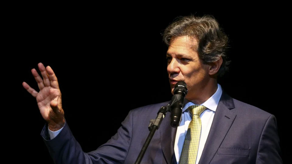 Reforma tributária: votação poderá ser concluída até outubro, diz Haddad