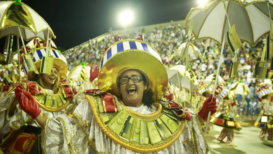 Frente parlamentar quer ‘profissionalizar’ o Carnaval: entenda como seria