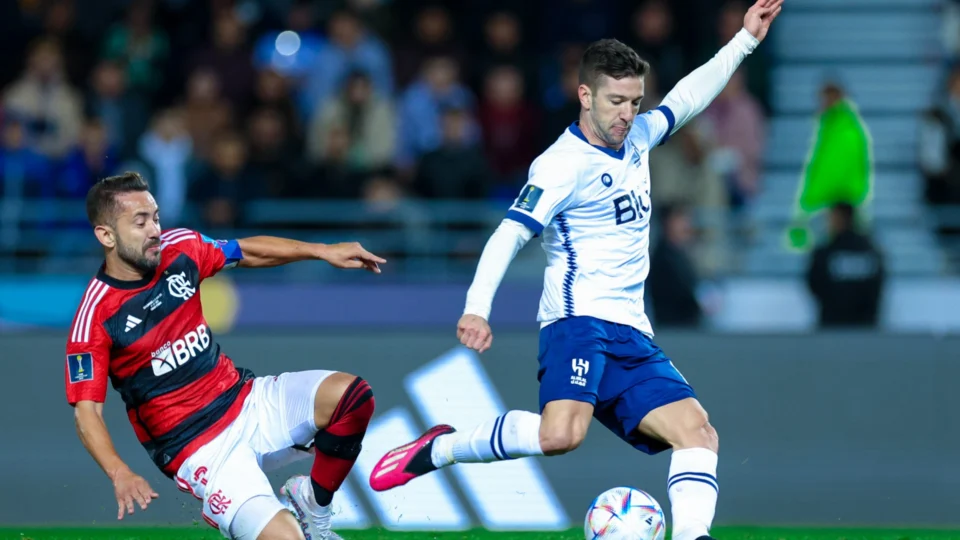 Flamengo perde por 3 a 2 e dá adeus ao sonho do Bi-Mundial