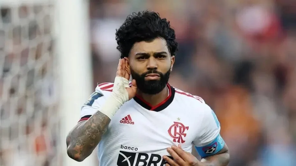 Gabi: Flamengo deve ir às compras se tribunal mantiver suspensão