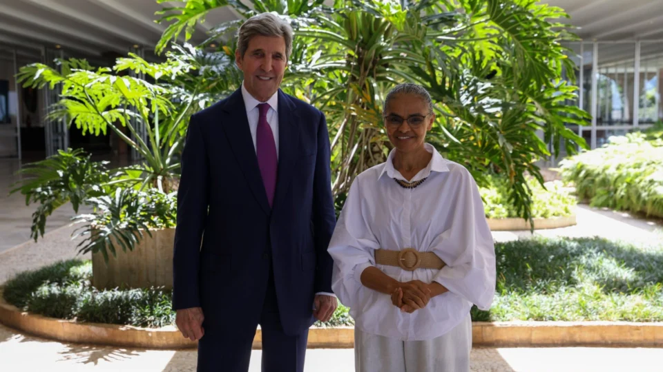 John Kerry diz que EUA quer viabilizar US$ 9 bilhões para proteção ambiental