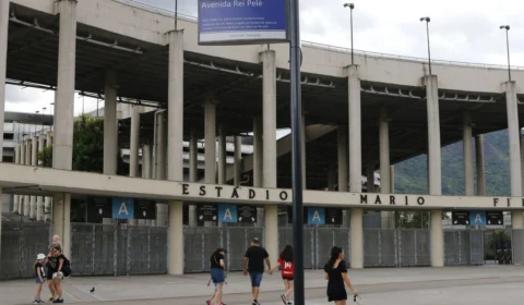 Fluminense e Vasco fecham acordo e clássico terá ingressos extras