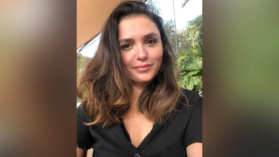 Atriz Monica Iozzi revela ter sofrido agressão por ex-namorado