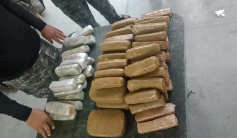 PM apreende 15 kg de drogas em embarcação no interior do Amazonas