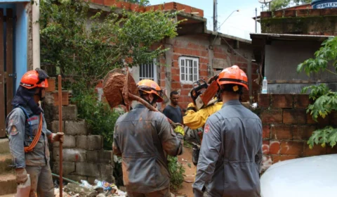 Tragédia em SP: sobe para 64 número de mortes confirmadas no litoral norte