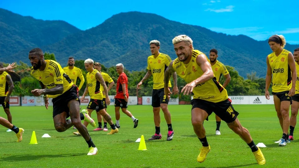 Flamengo encara Boavista pelo Cariocão, antes de embarque para o Marrocos