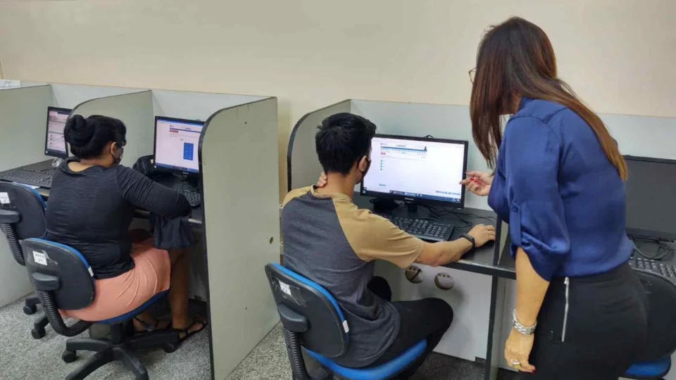 Vagas do Provão Eletrônico são abertas para Pessoas com Deficiência no AM