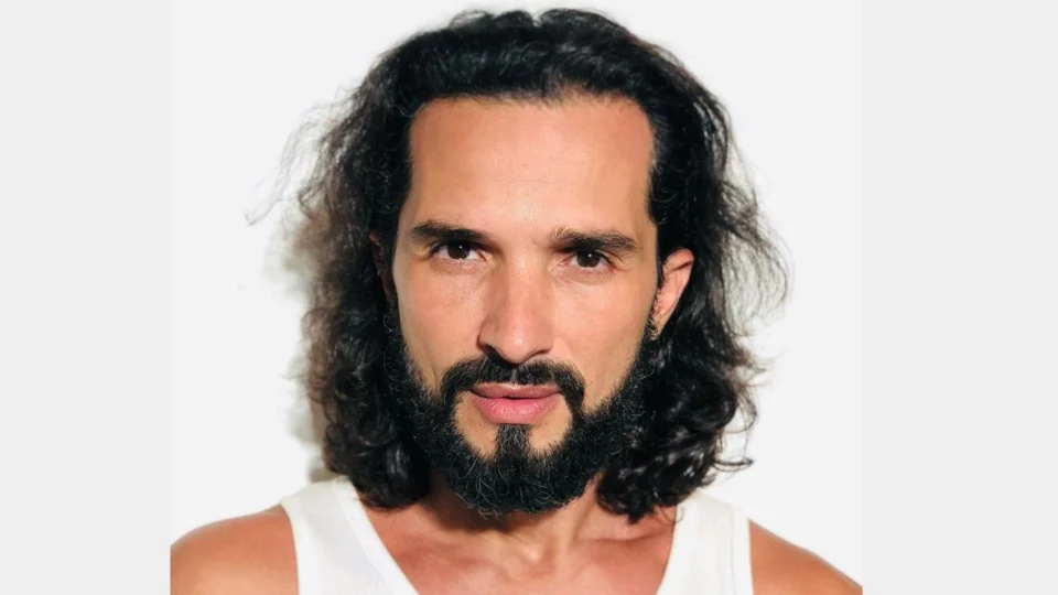 Corpo de ator Jeff Machado é achado concretado em baú no Rio de Janeiro