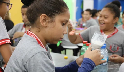 Semana Socioemocional aborda hábitos emocionais de alunos em Manaus