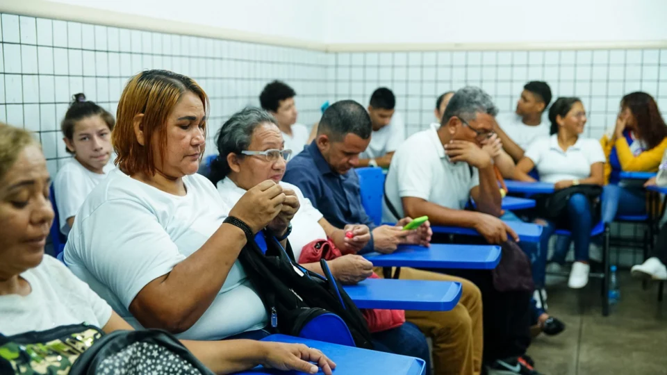 ‘Movimento Ninguém Fora da Escola’ conta com mais de 8 mil alunos em Manaus