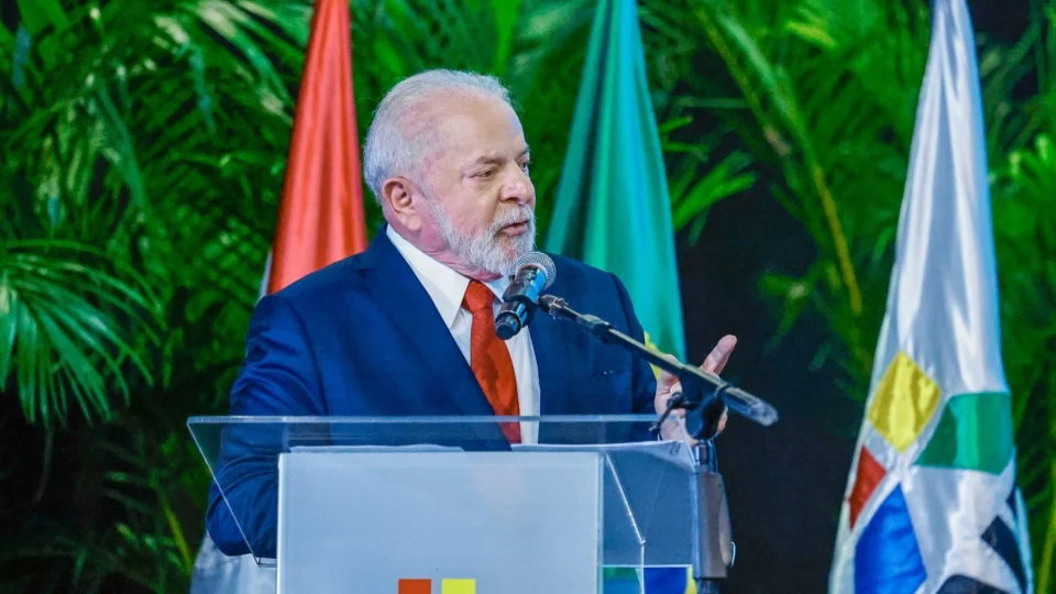 Ipec: 41% dos brasileiros consideram governo Lula ótimo ou bom