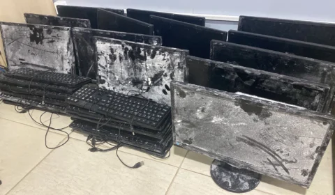 Dupla é presa por furto de computadores de escola pública em Manaus