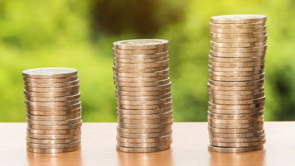 IBGE: PIB brasileiro cresce 2,9% e fecha com R$ 9,9 trilhões em 2022