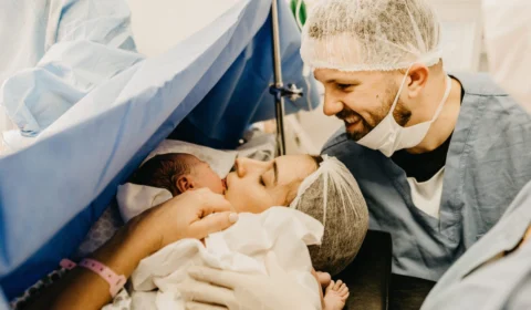 Projeto propõe incluir violência obstétrica na Lei Maria da Penha no Brasil