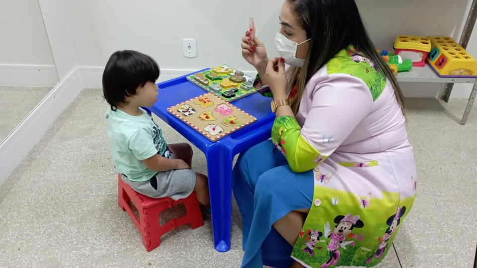 Síndrome de Down: tratamentos de reabilitação são ofertados em Manaus