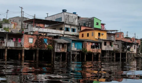 Manaus planeja inserção de habitação social para moradores de áreas de risco