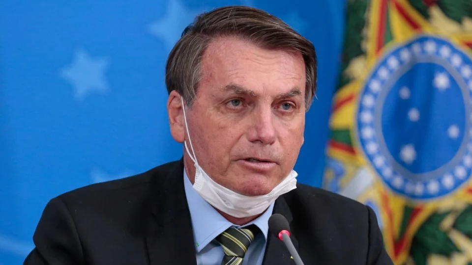 Bolsonaro deve manter versão de que não se vacinou contra Covid-19