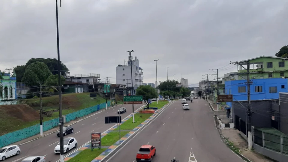 Previsão do tempo aponta dia chuvoso em Manaus nesta quinta (18)