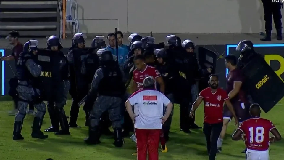 Copa do Brasil: Botafogo se classifica diante do Sergipe e jogo termina em confusão