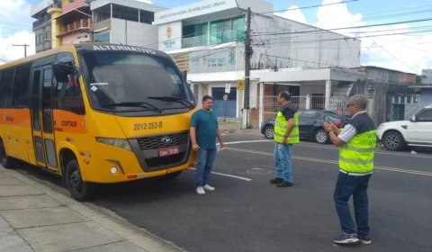 Veículos do transporte alternativo aptos a circular terão selo em Manaus
