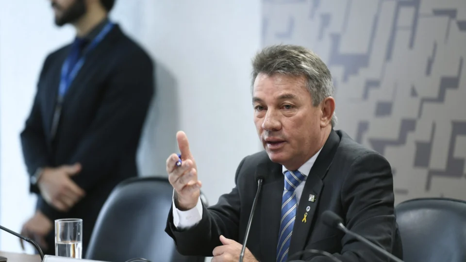 Denúncia na PGR pede a cassação do governador de Roraima, Antônio Denarium