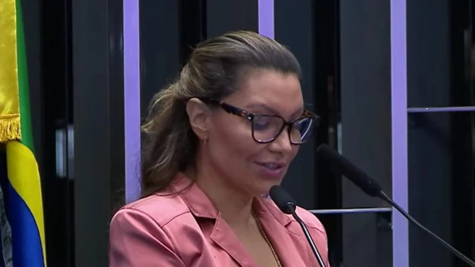 Janja diz ser alvo de ataques nas redes sociais mais do que Lula