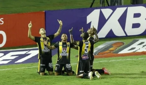 Volta Redonda vence Fluminense por 2 a 1 na semifinal do Cariocão