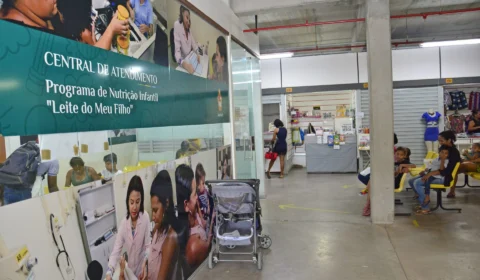 Leite do Meu Filho: mais de mil pessoas recebem fórmula nesta terça em Manaus