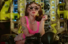 MC Pipokinha escolhe influencer manauara para dançar no palco em Manaus