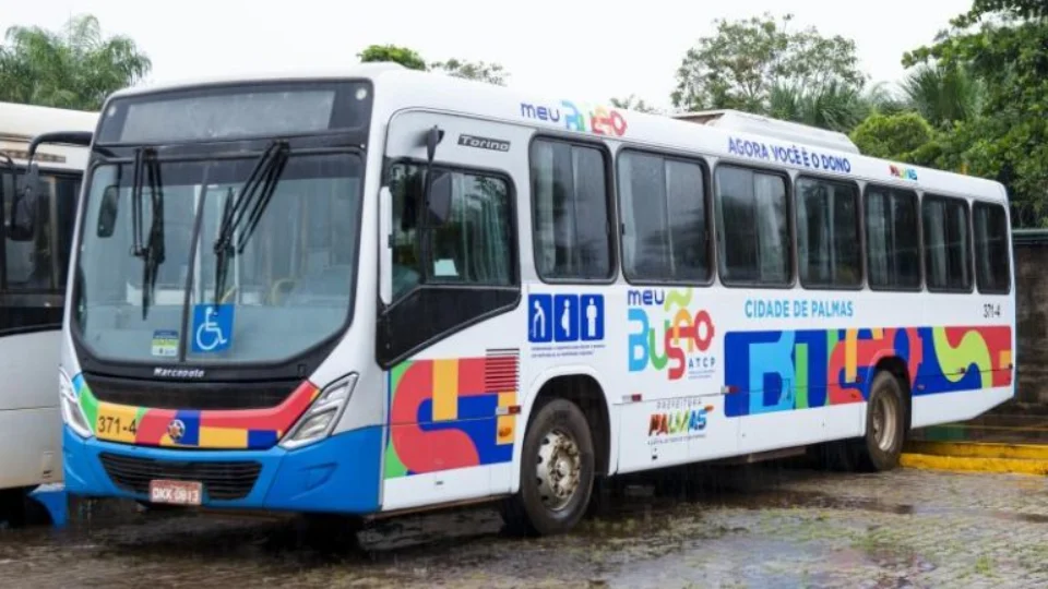 Linha feminina de ônibus começa a circular em Palmas-TO; veja os horários