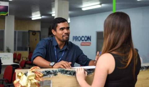 Procon-AM promove renegociação de dívidas para consumidores de água e luz