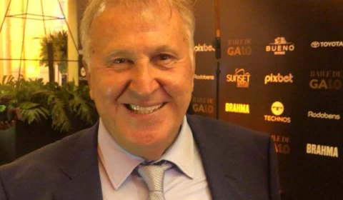 Maior ídolo do Flamengo, Zico comemora 70 anos com festão no Rio