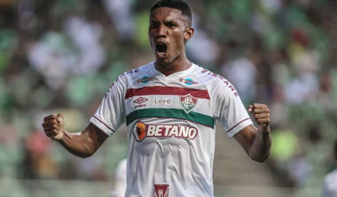 Fluminense faz grande 2º tempo e vence América-MG na estreia no Brasileirão