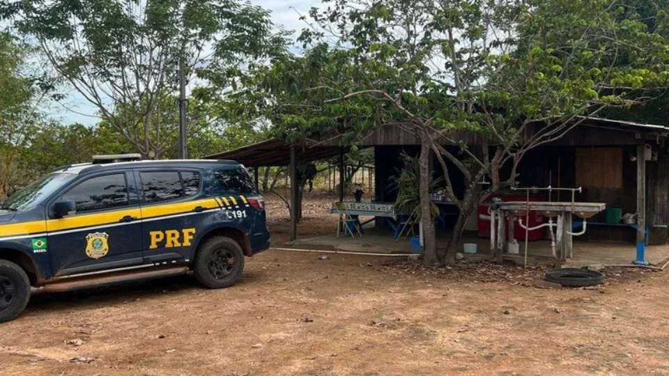 Adolescente de 13 anos mata avô, rouba veículo e tenta fugir de RR para AM